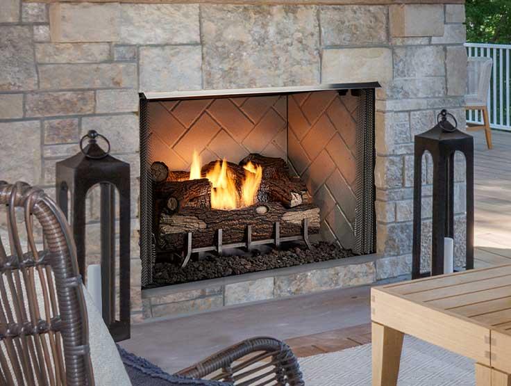 Majestic Vesper 36" Traditional Outdoor Vent Free Gas Fireplace With Herringbone Refractory