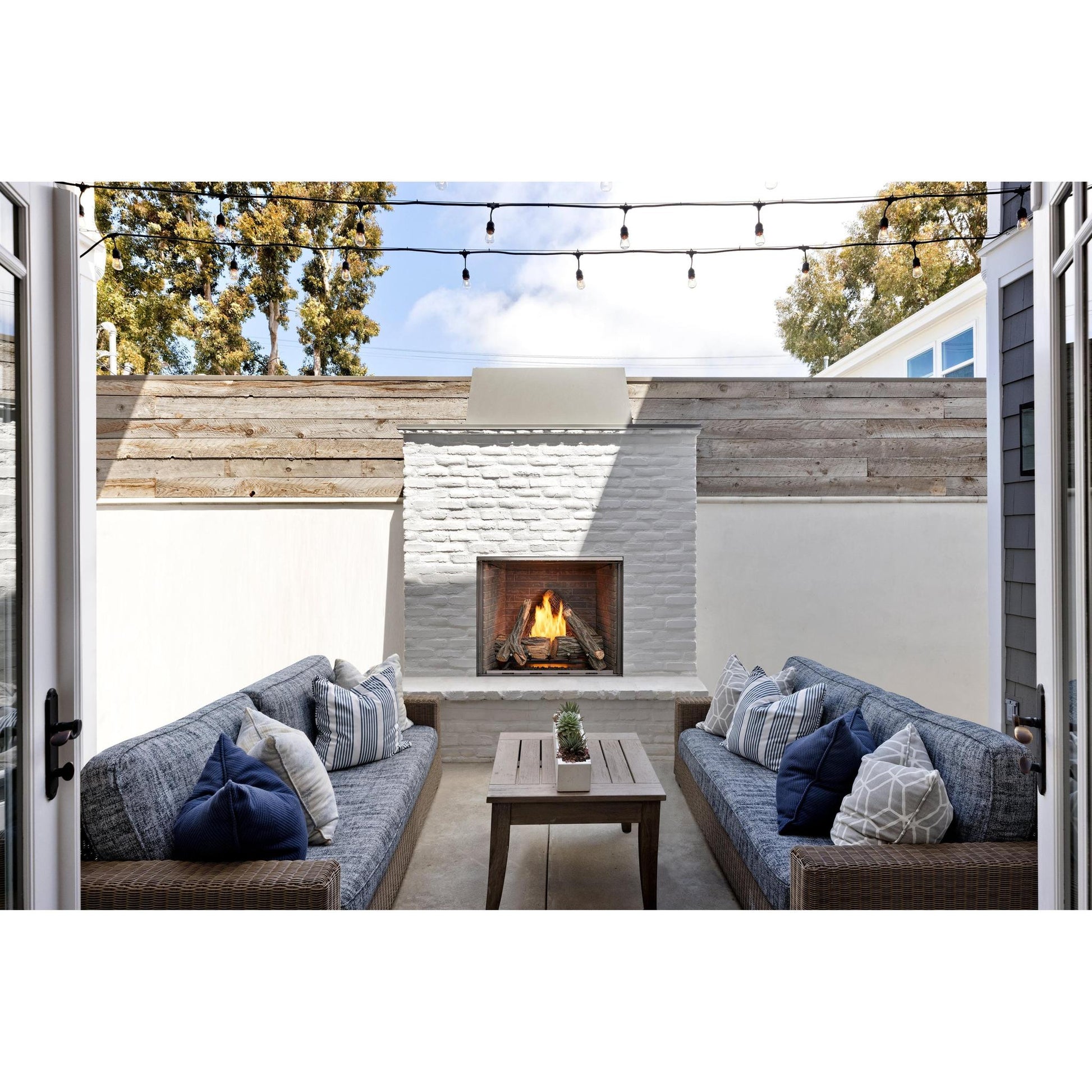 Majestic Courtyard 36" Traditional Outdoor Vent-Free Natural Gas Fireplace With IntelliFire Ignition System